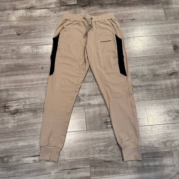 Alphalete Premium Joggers - Picture 4 of 4